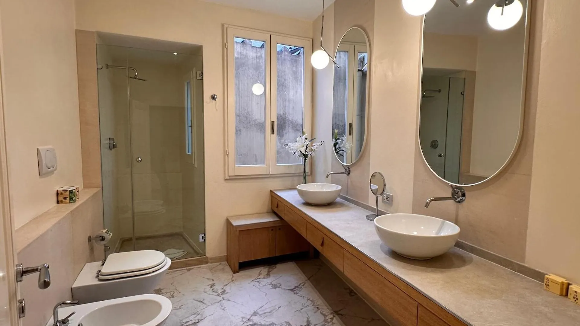 Duomo Royal Apartment Florence Italy